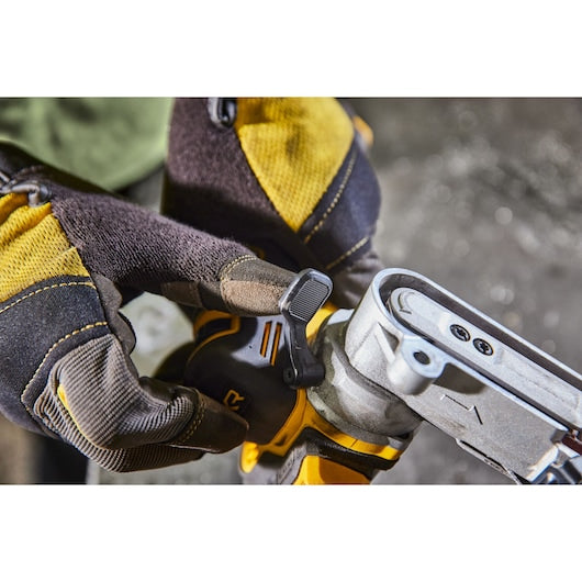 DCM200NT-XJ - 18 Volt Akku-Bandfeile (bürstenlos) - Basiversion