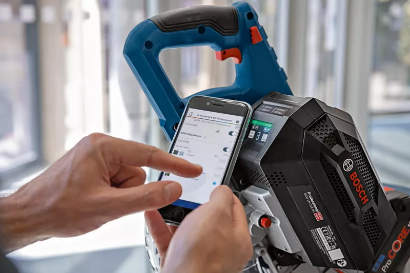 GCM 18V-216 DC Professional Akku-Kapp- und Gehrungssäge BITURBO