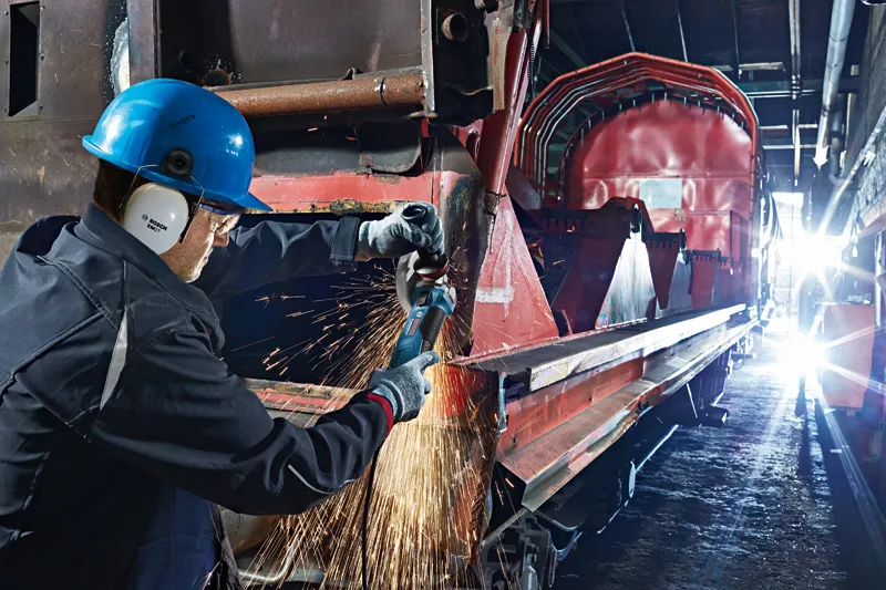 GWS 19-125 CIE Professional mit Mutter