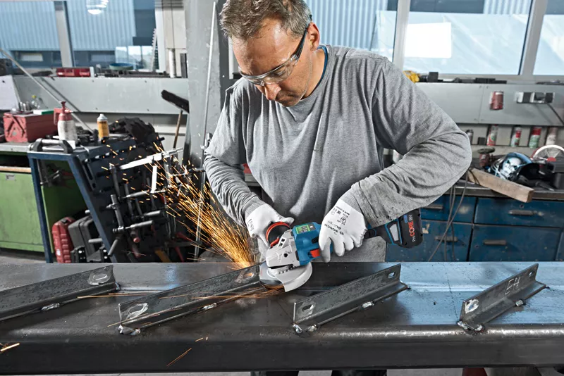 GWS 18V-15 SC (125 mm) Professional in L-BOXX 136 mit Schutzhaube