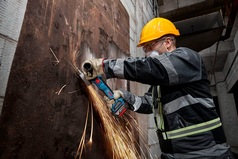 GWS 18V-11 S Professional mit Schutzhaube