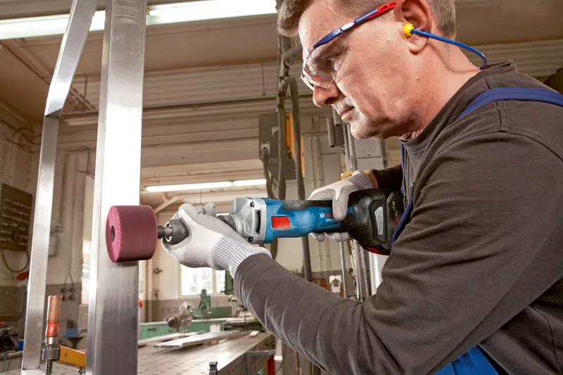 GGS 18V-10 SLC Professional in Kartonschachtel mit Spannzange mit Spannmutter 6 mm (2 608 570 137)