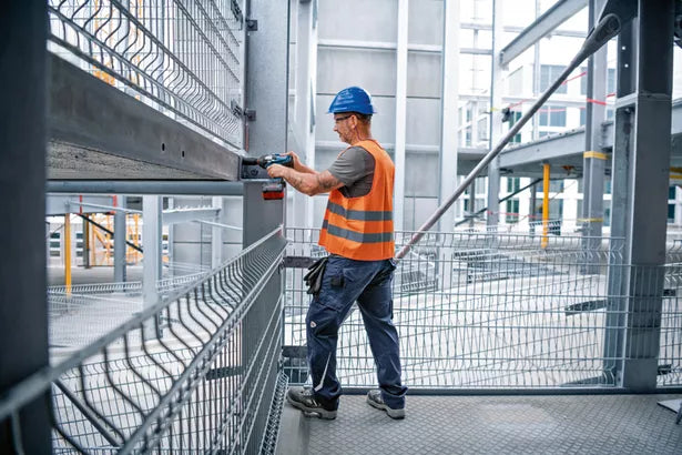 GDS 18V-1050 H Professional Akku-Drehschlagschrauber In Kartonschachtel