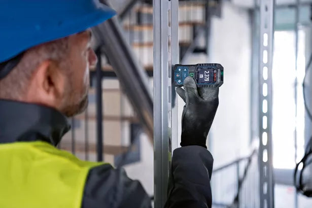 GLM 50-25 G Professional Laser-Entfernungsmesser mit 2 x Batterie (AA), Schutzzubehör