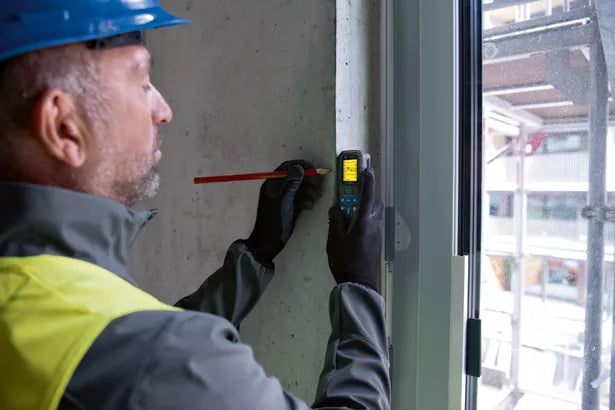 GLM 50-25 G Professional Laser-Entfernungsmesser mit 2 x Batterie (AA), Schutzzubehör