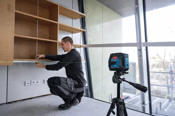 GLL 20-22 G Professional Linienlaser mit 4 x Batterie (AA), Universalhalterung LB 10