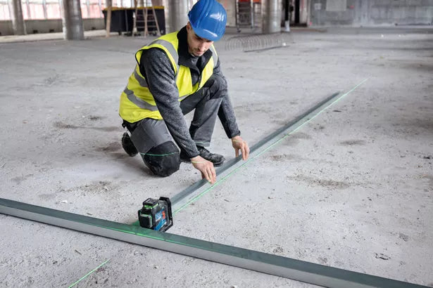 GLL 80-33 G Professional Linienlaser im Handwerkerkoffer mit Universalhalterung LB 10