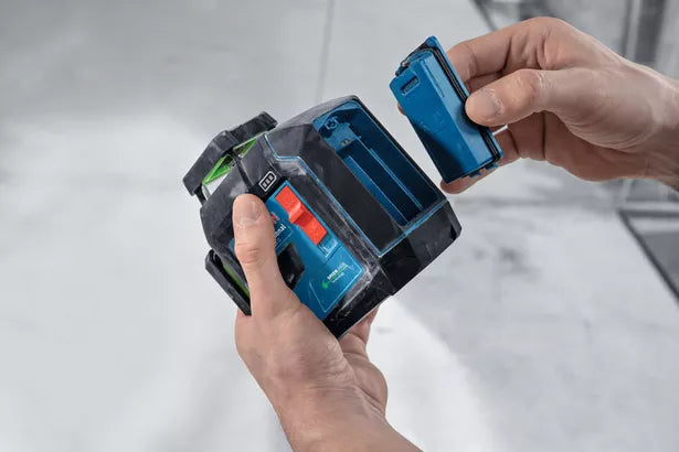 GLL 80-33 G Professional Linienlaser im Handwerkerkoffer mit Universalhalterung LB 10